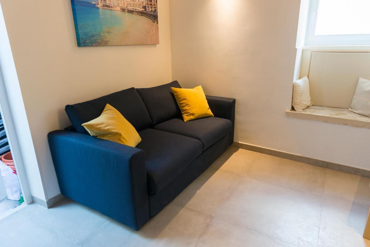 Authentic Gf Apartment With Terrace At The 3 Cities Marina Cospicua Luaran gambar