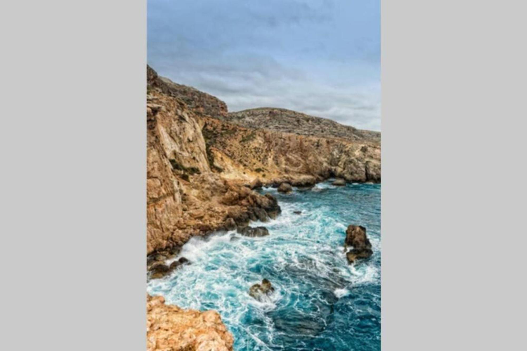 Authentic Gf Apartment With Terrace At The 3 Cities Marina Cospicua Luaran gambar